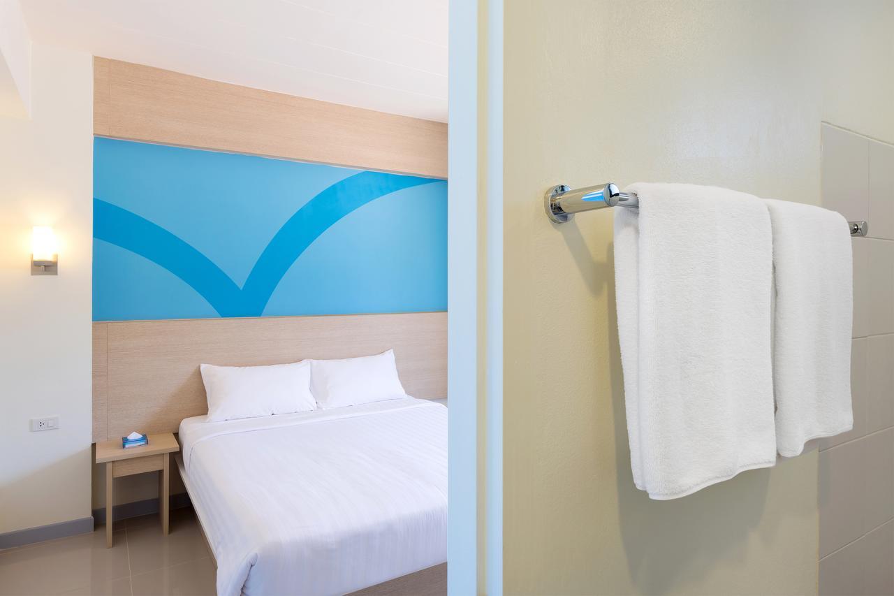 Hop Inn Hotel Alabang Manila Muntinlupa City Exterior photo